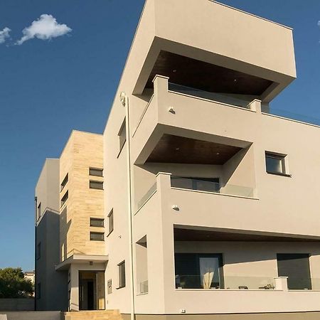Apartmani Marinovic 扎达尔 外观 照片