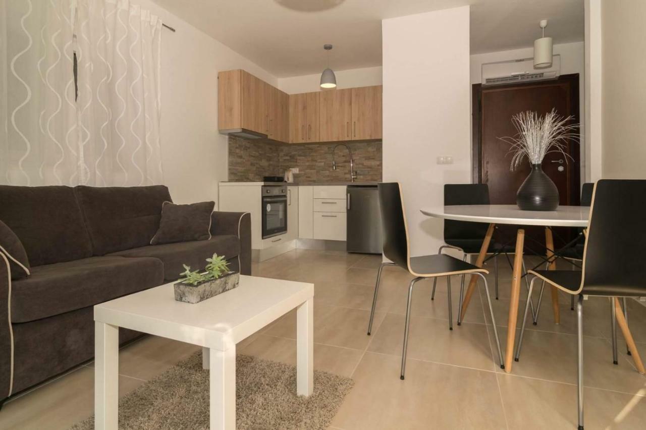 Apartmani Marinovic 扎达尔 外观 照片