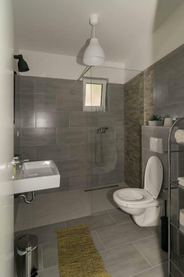 Apartmani Marinovic 扎达尔 外观 照片